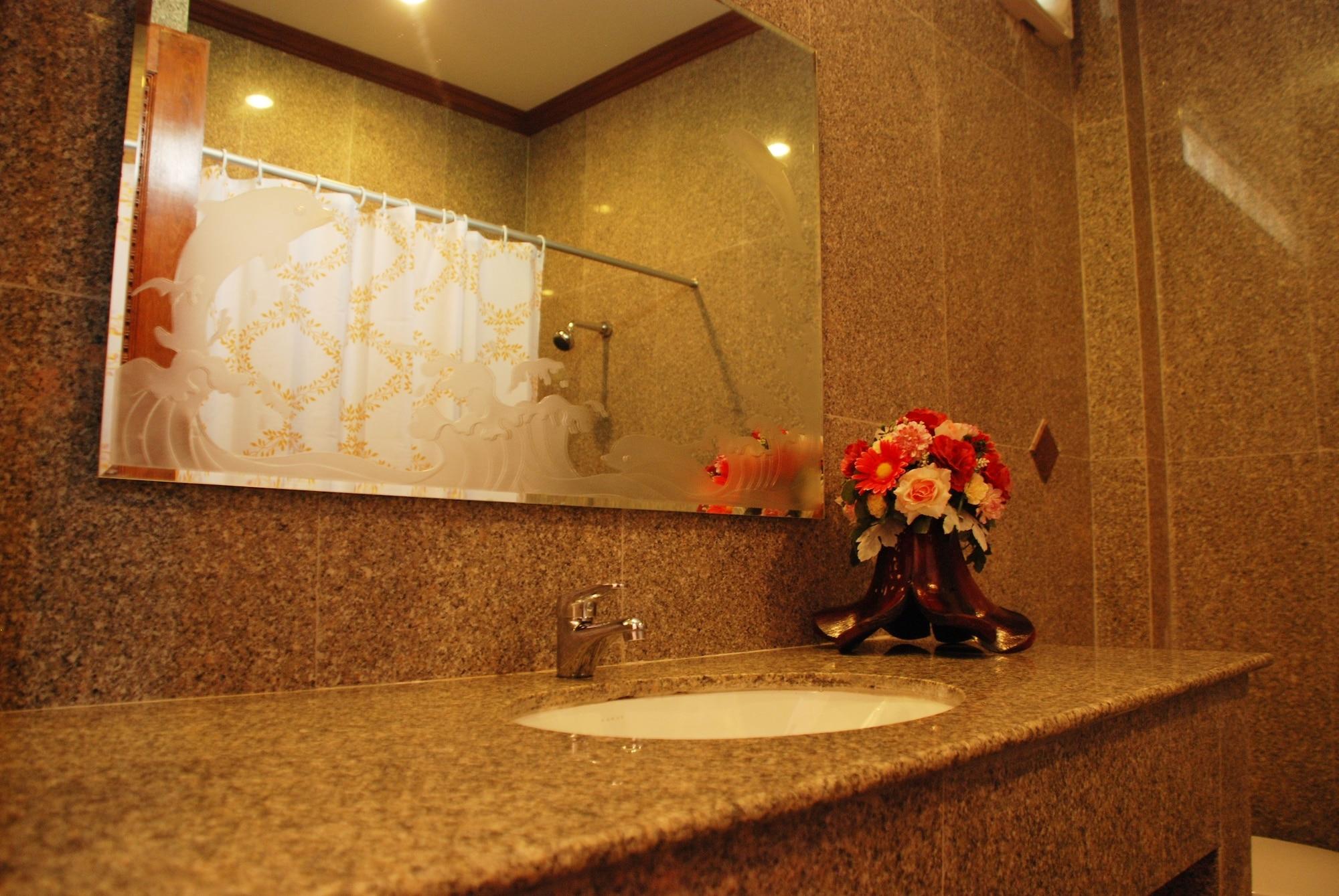 Martina Hotel Surin Luaran gambar