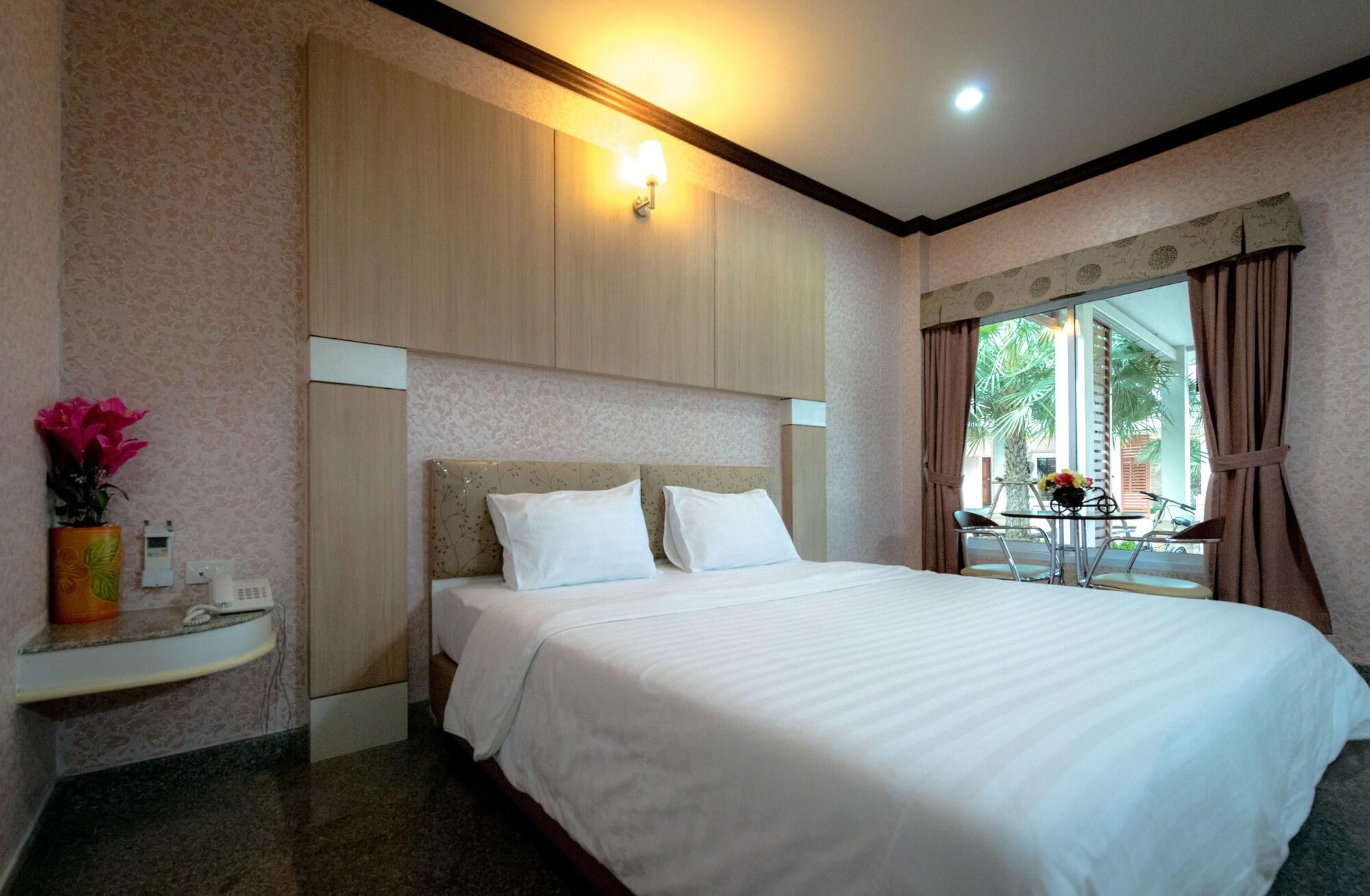 Martina Hotel Surin Luaran gambar