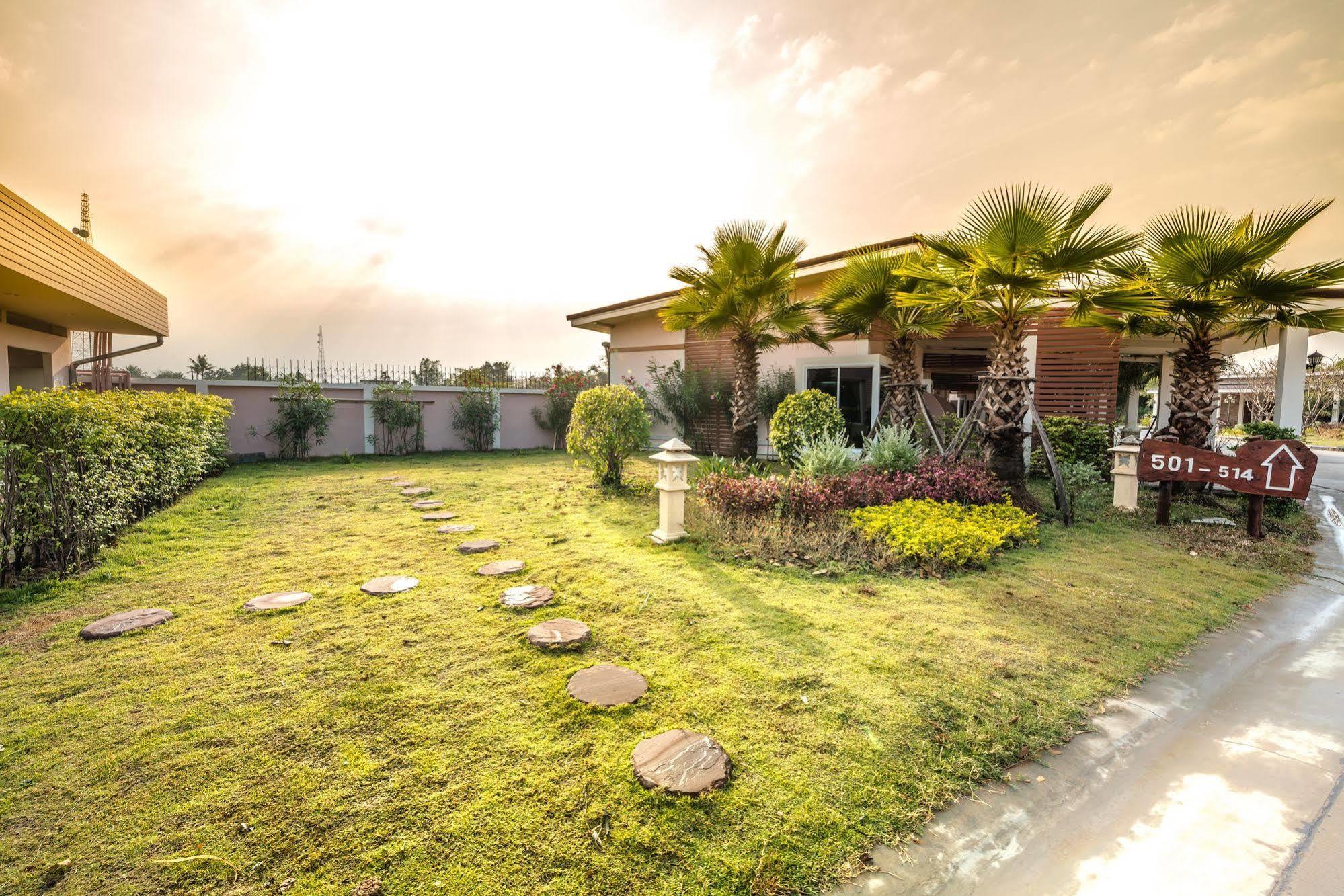 Martina Hotel Surin Luaran gambar